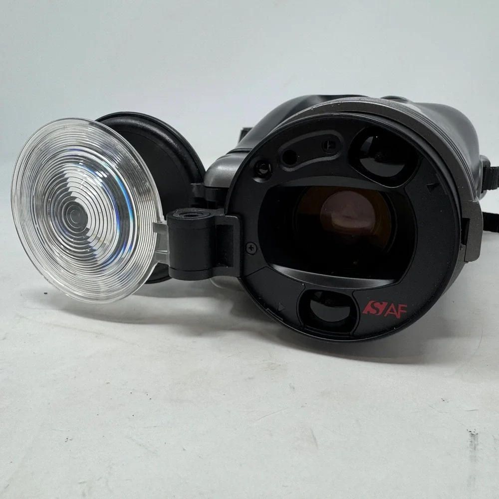 Canon Photura 35mm Film Camera 35-105mm Zoom Lens Point and Shoot As READ Descr.